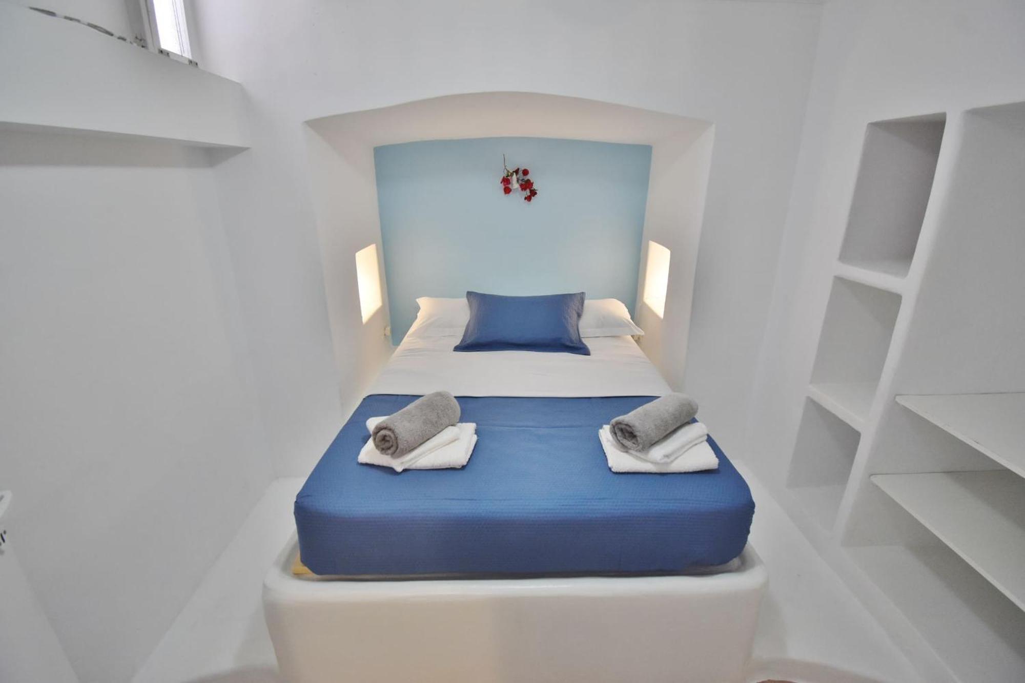 Blue Mare Apartments On The Beach Firopotamos Zimmer foto